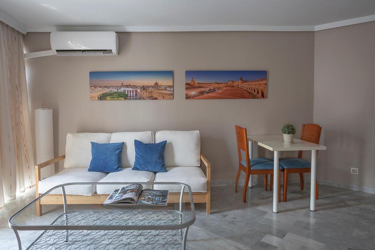 Francos 3 Sevilla Urban Apartment ภายนอก รูปภาพ