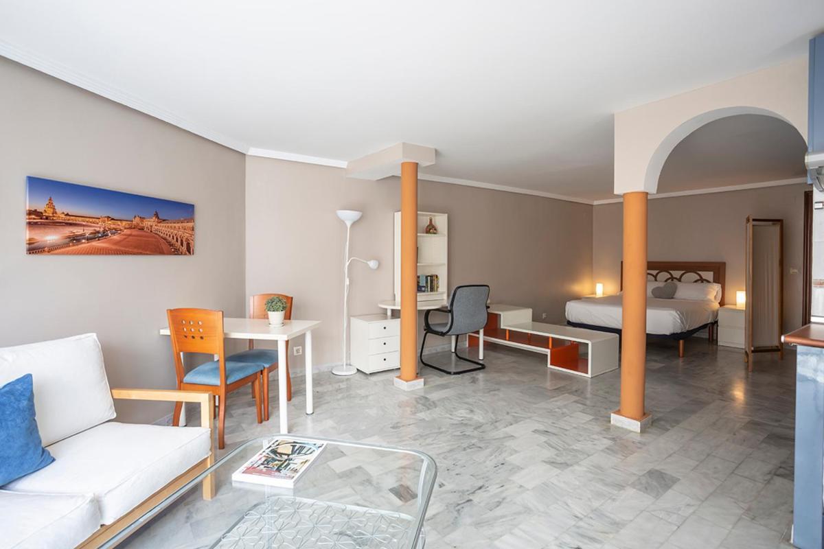Francos 3 Sevilla Urban Apartment ภายนอก รูปภาพ
